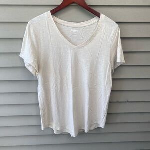 Old Navy Off-White Short Sleeve Relaxed Tee